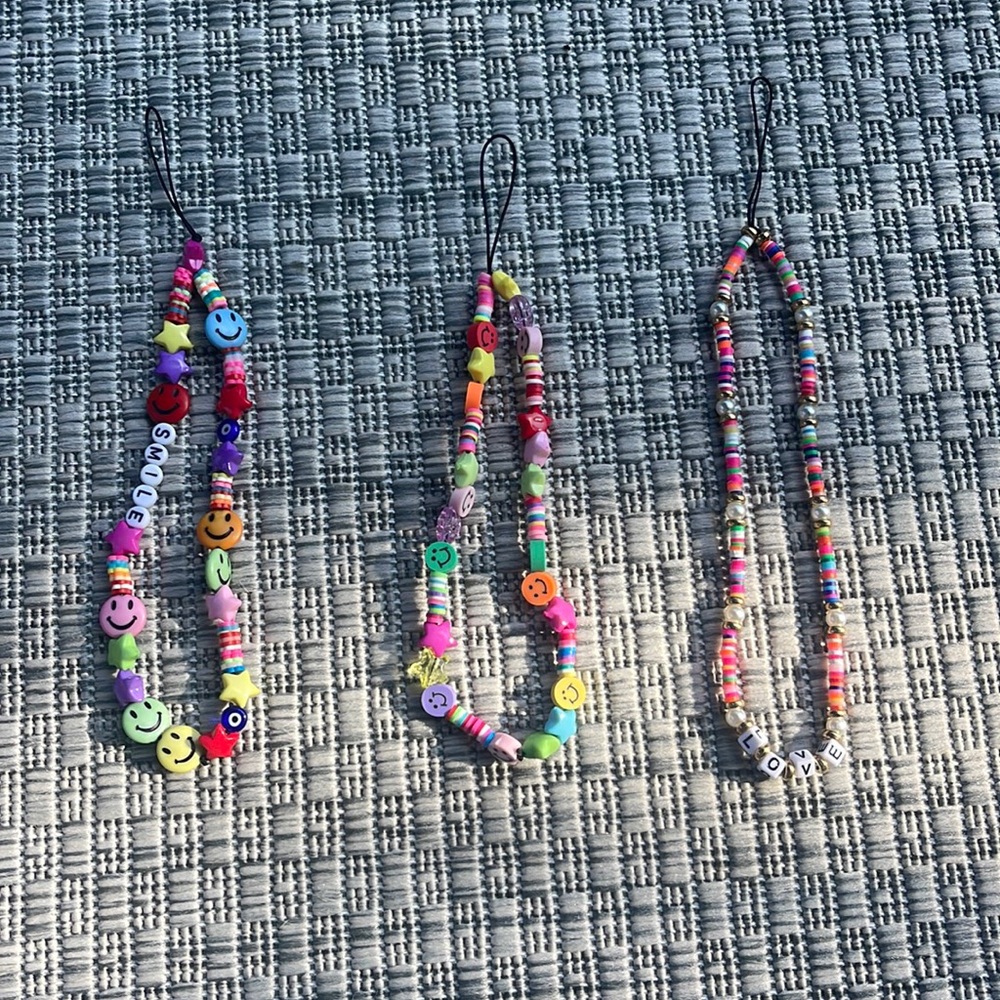 set of 3 phone charms 🩷